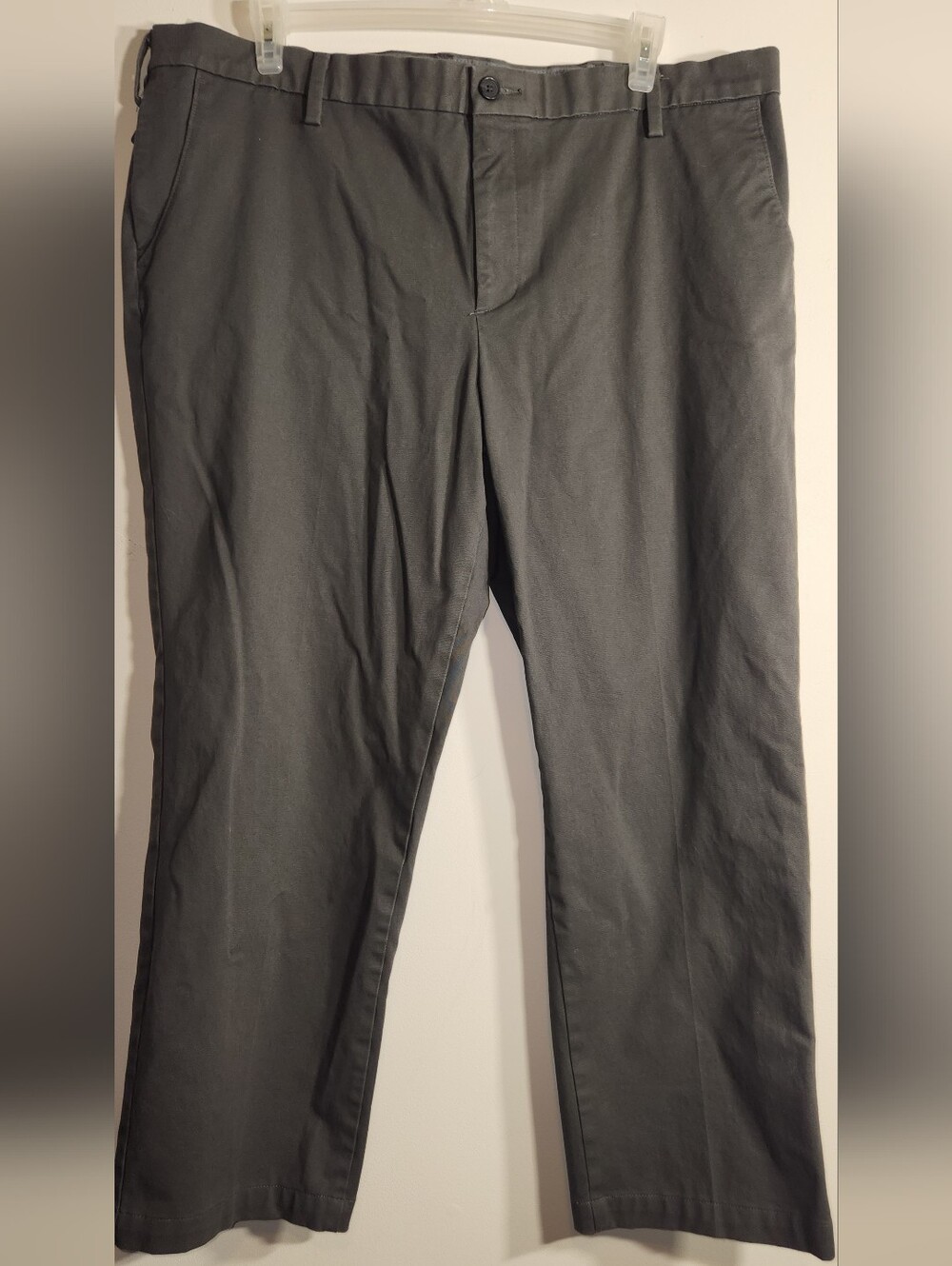 Men's Dark Gray Dockers Pants. 44/30.